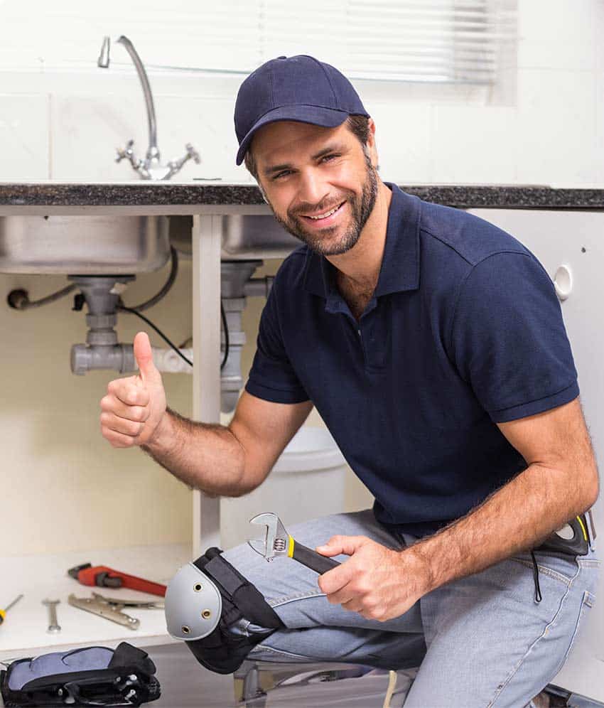Master-Plumber-fixing-kitchen-sink